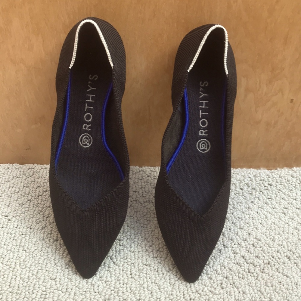 Rothy’s Point Black with White Trim